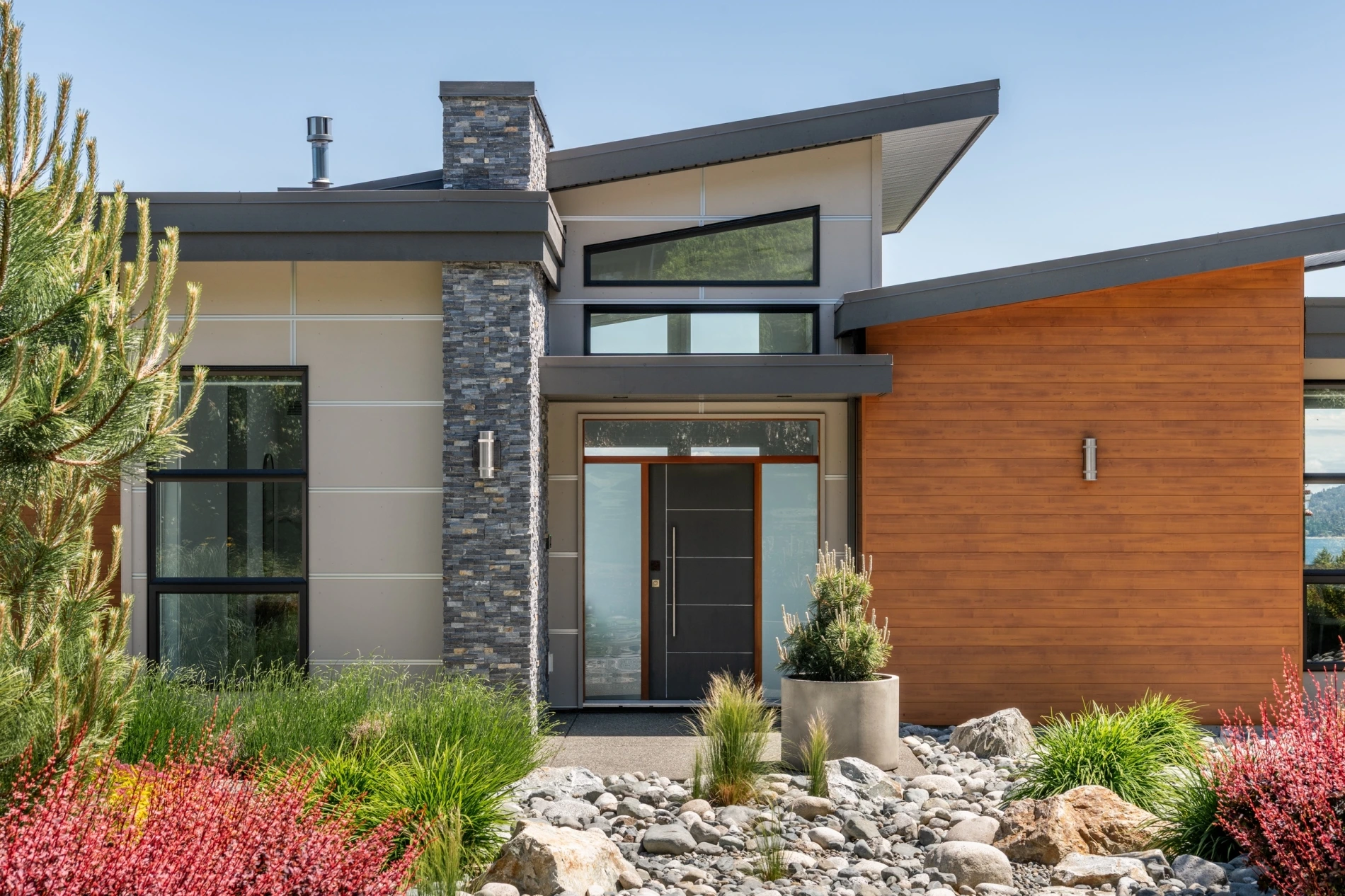 featured image for portfolio project "Timeless Modern"